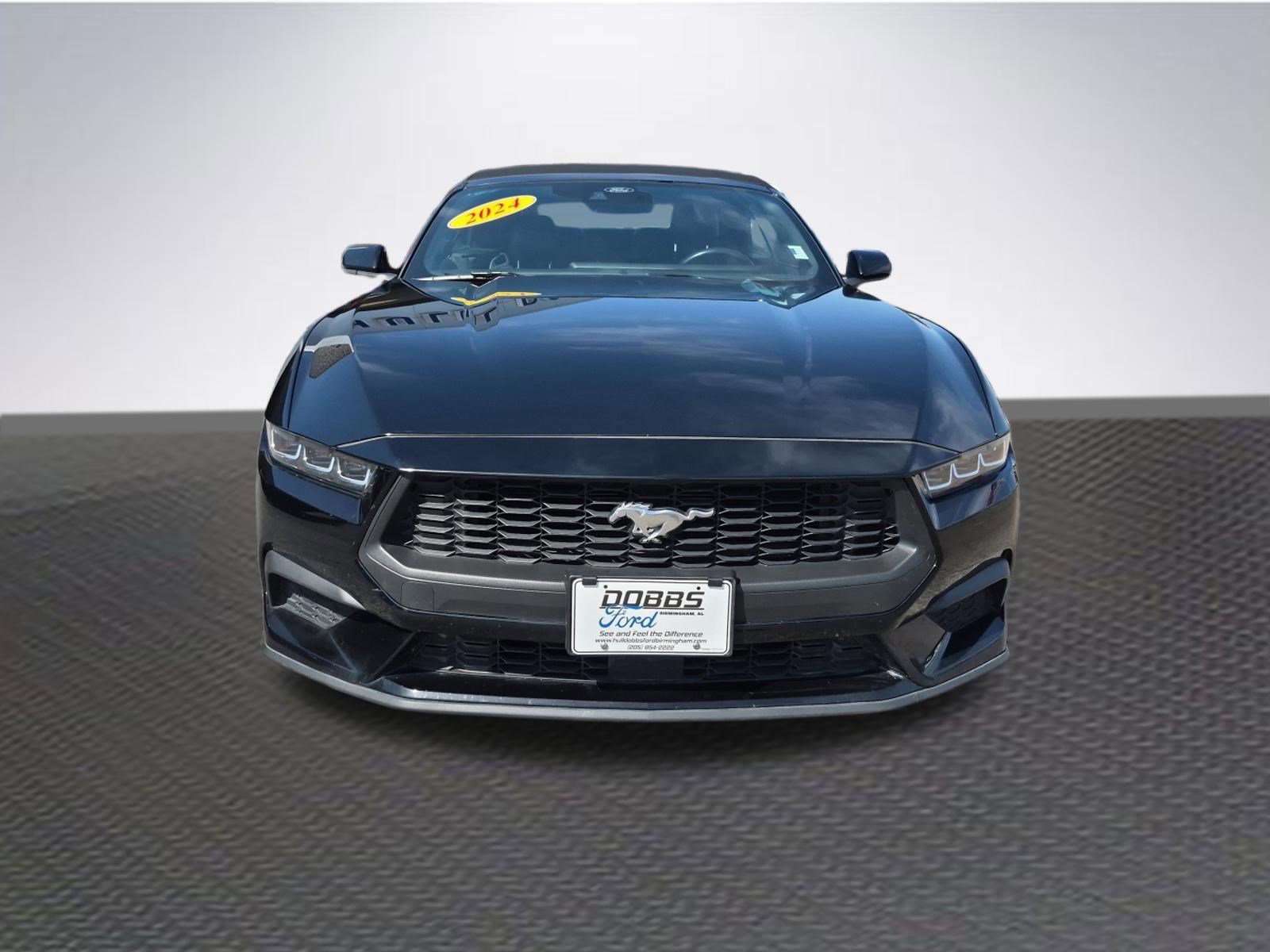 Used 2024 Ford Mustang Premium image 2