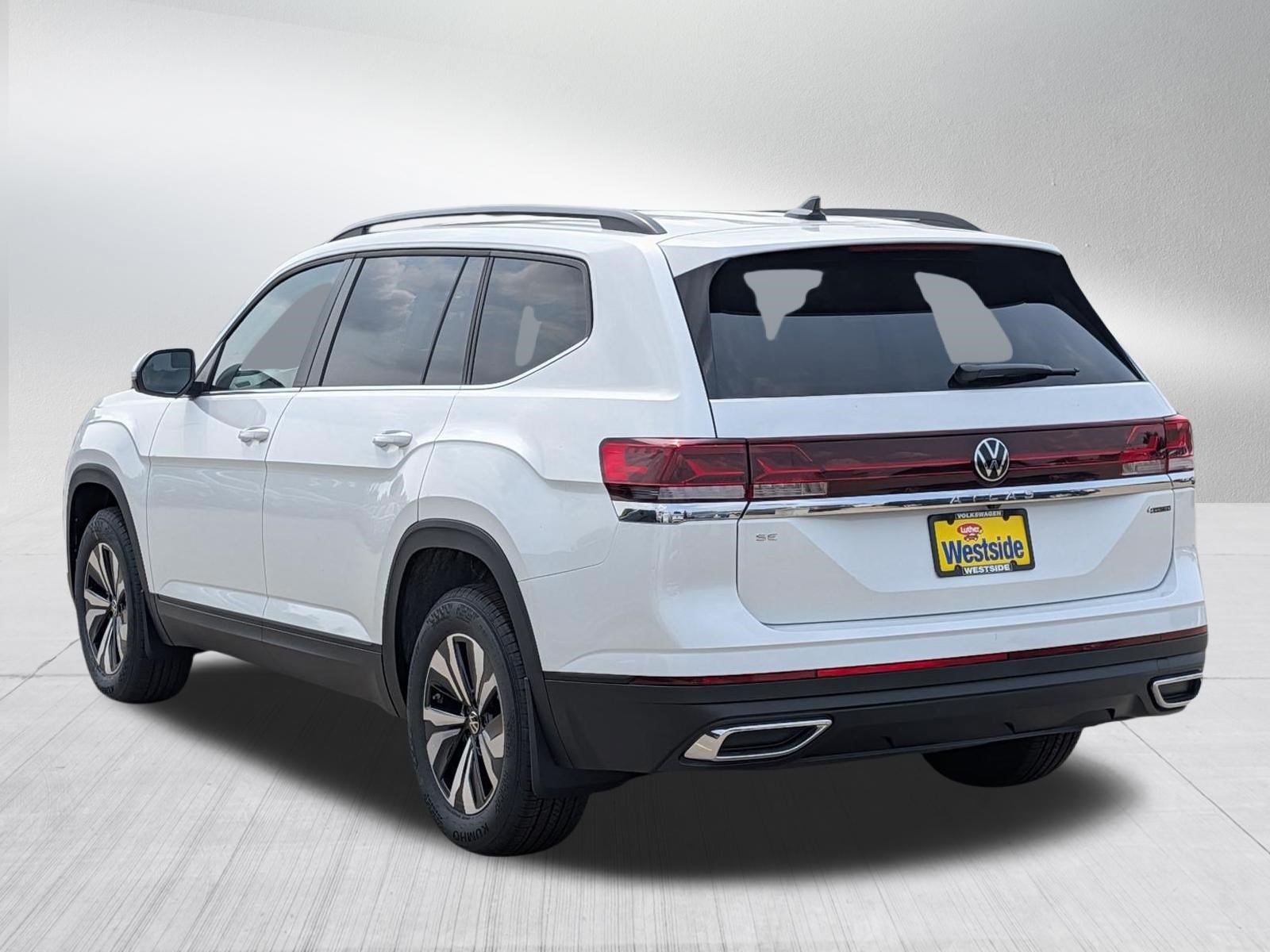 New 2026 Volkswagen Atlas SE AWD/4WD image 2