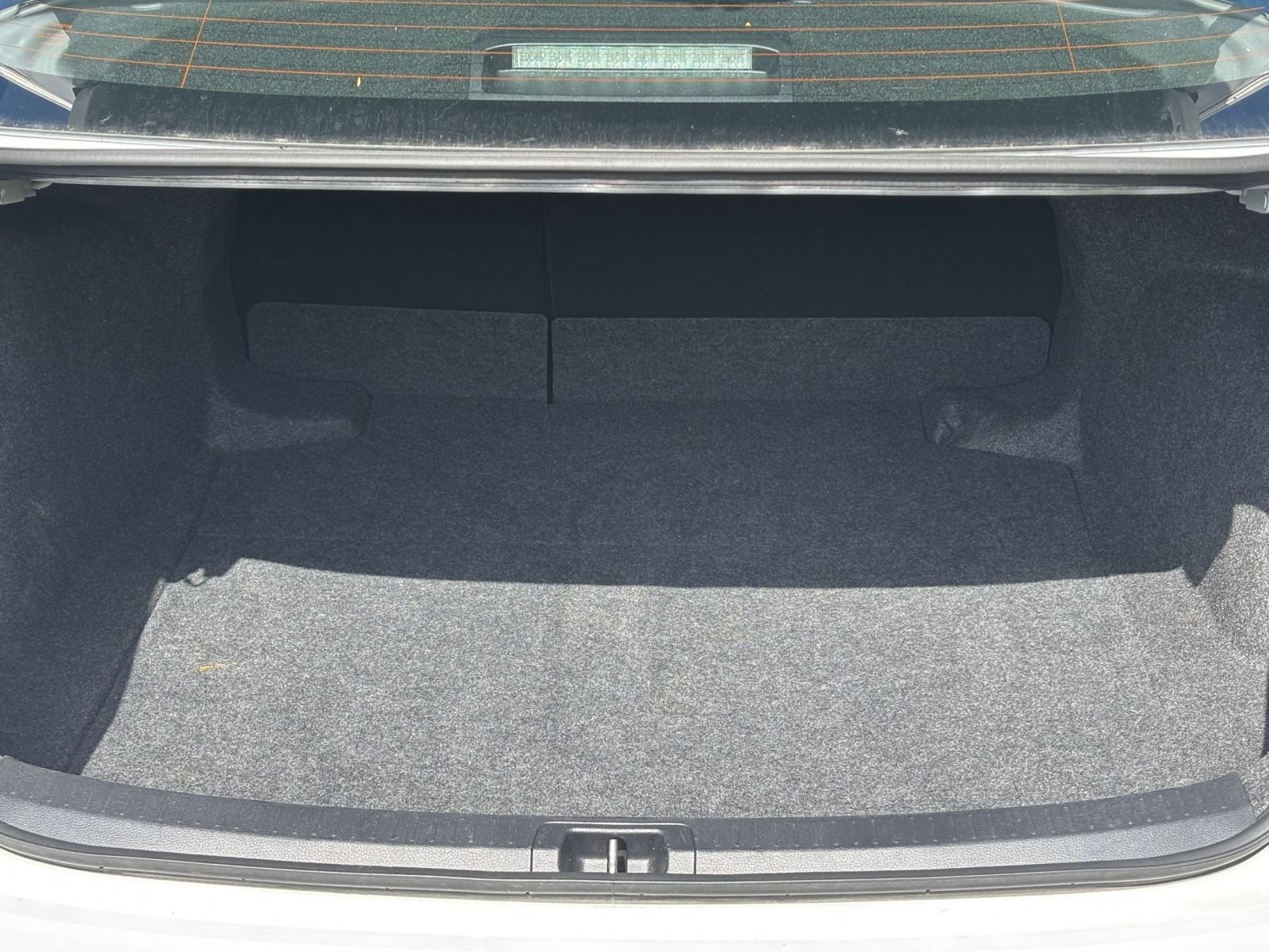 Used 2025 Toyota Corolla LE FWD image 29