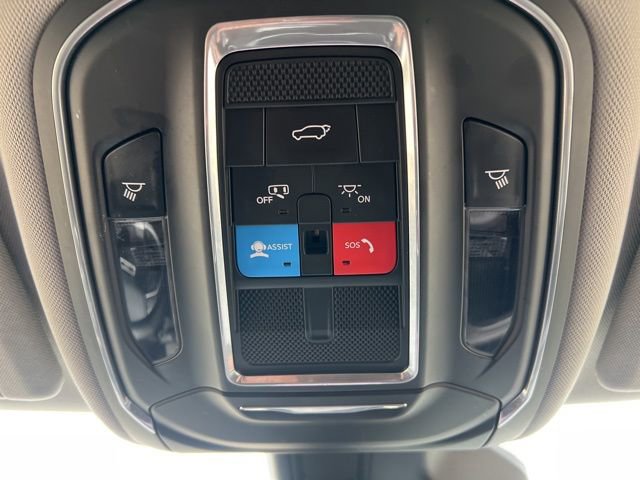 Used 2022 Jeep Grand Cherokee L Limited image 34