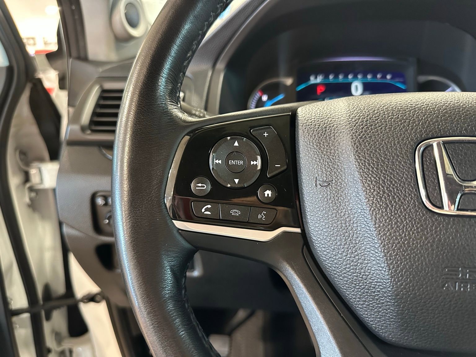 Used 2020 Honda Pilot Elite image 17