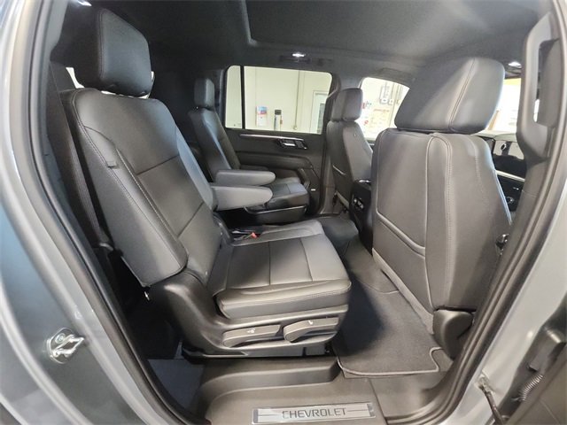 New 2025 Chevrolet Suburban LT w/ Advanced Technology Package image 18