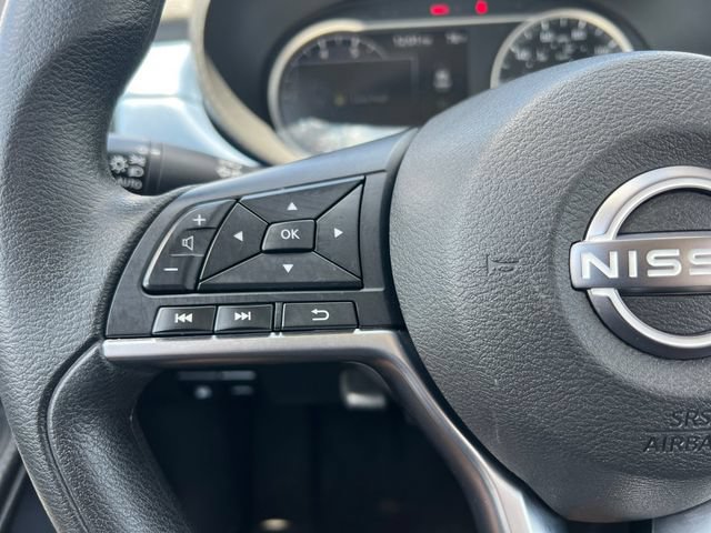 Used 2025 Nissan Versa SV FWD image 10