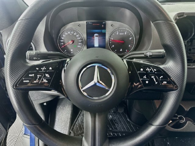 Used 2025 Mercedes-Benz Sprinter 2500 image 15