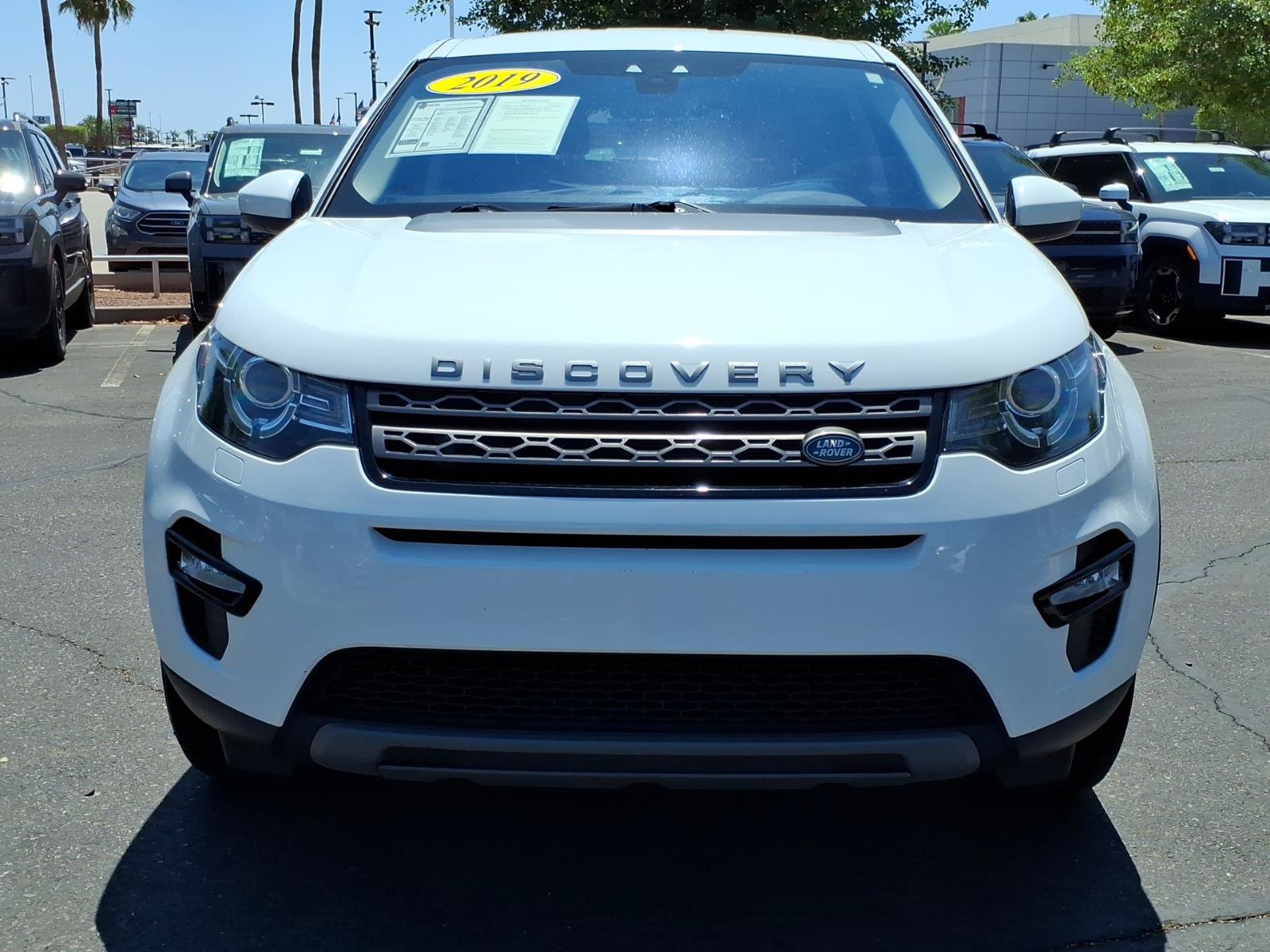 Used 2019 Land Rover Discovery Sport SE AWD/4WD image 8