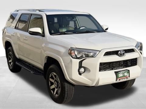 Used 2016 Toyota 4Runner SR5 Premium image 3