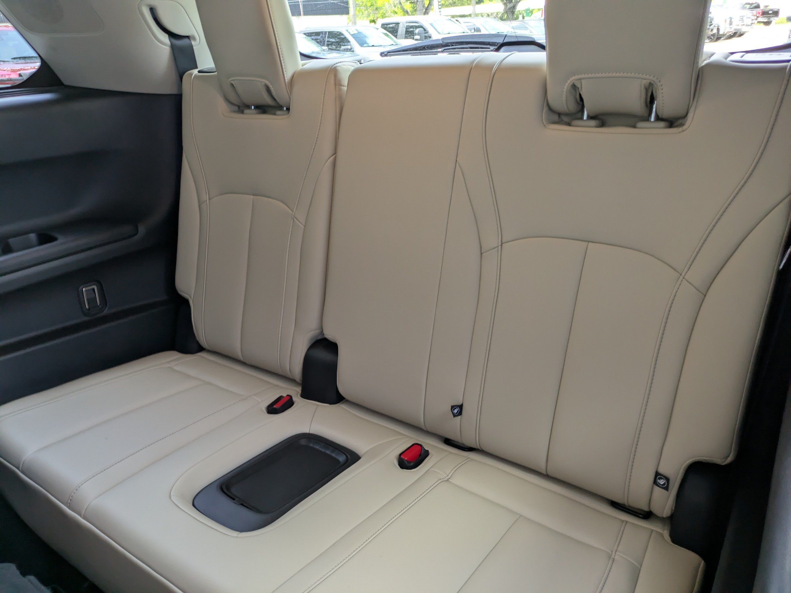 Used 2025 INFINITI QX60 Sensory w/ Vision Package AWD/4WD image 15
