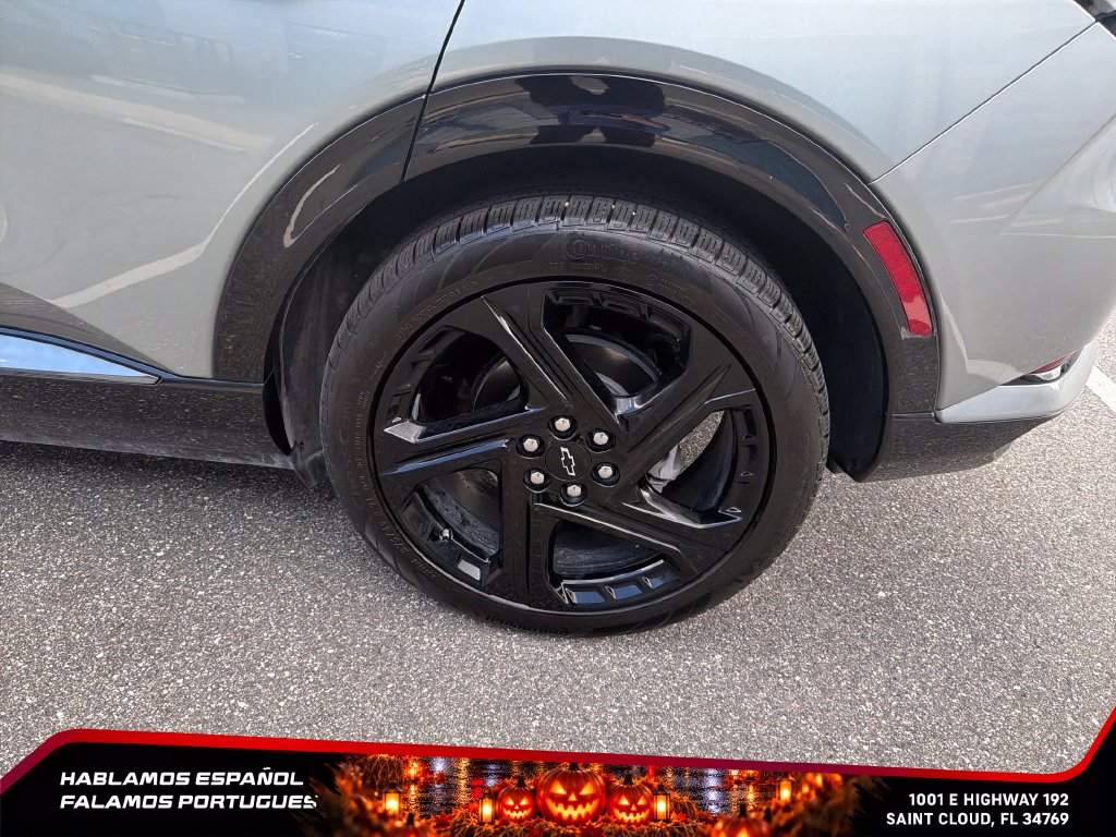 Certified 2024 Chevrolet Equinox EV RS FWD image 11