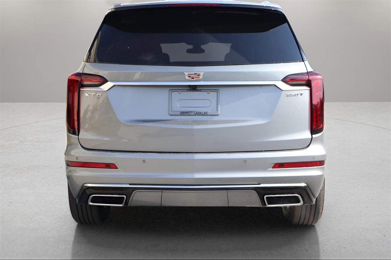 New 2025 Cadillac XT6 Luxury image 5