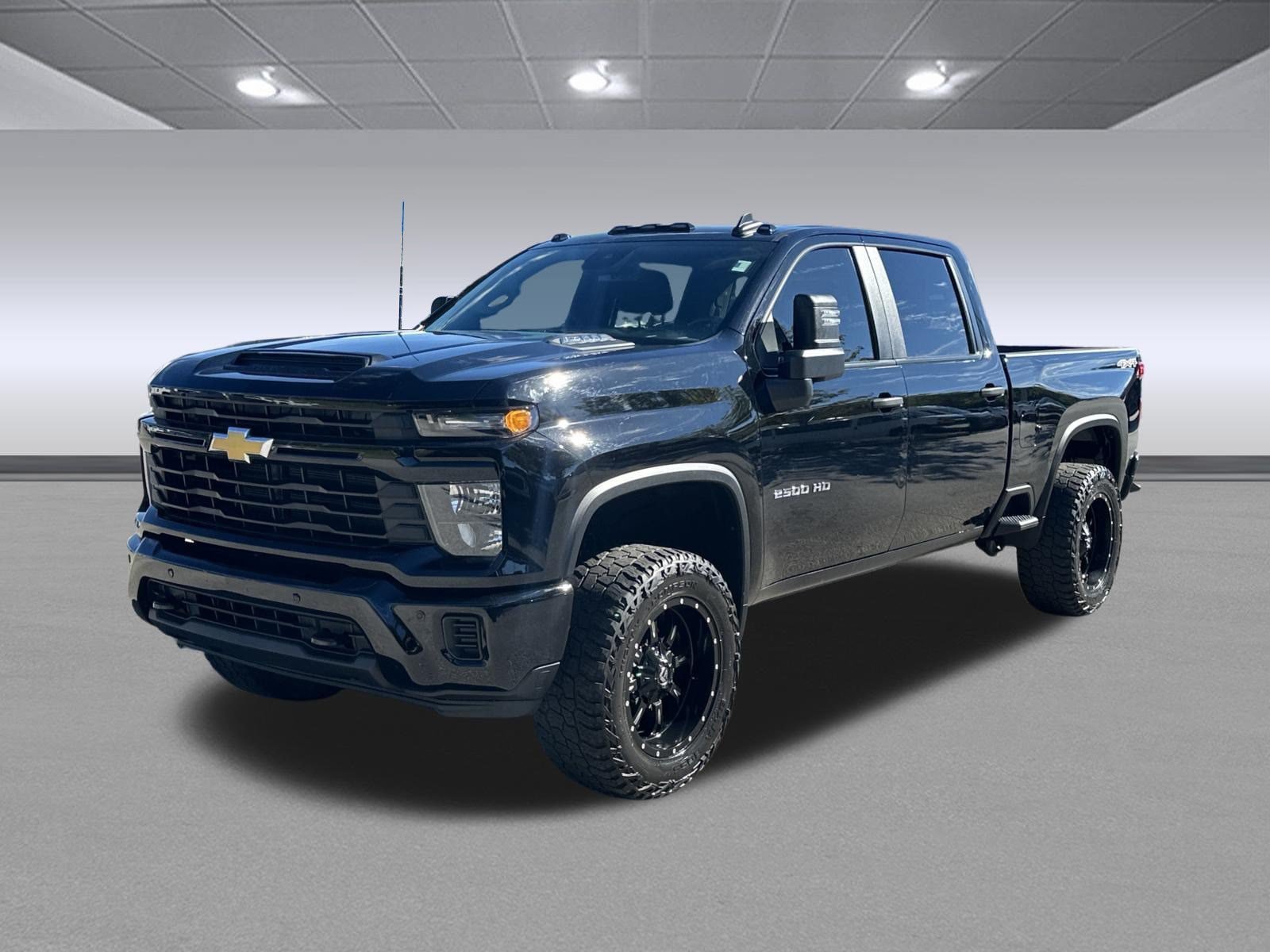 Used 2026 Chevrolet Silverado 2500 Custom w/ Custom Value Package AWD/4WD image 7