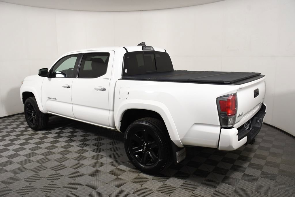 Used 2017 Toyota Tacoma Limited w/ Tow Package image 3