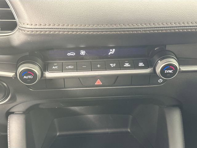 Used 2025 MAZDA MAZDA3 s Sport FWD image 13