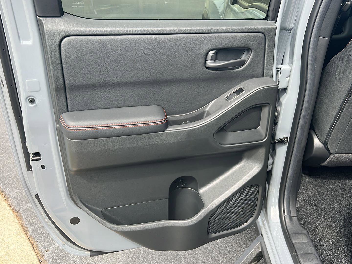 New 2026 Nissan Frontier Pro-X w/ Pro-X Convenience Package RWD image 17