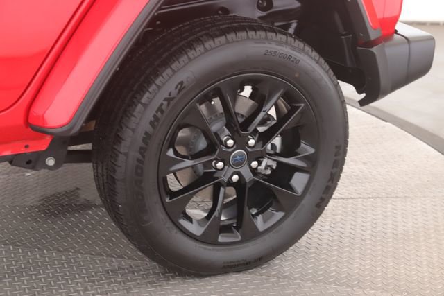 Used 2025 Jeep Wrangler Unlimited Sahara w/ Safety Group image 14