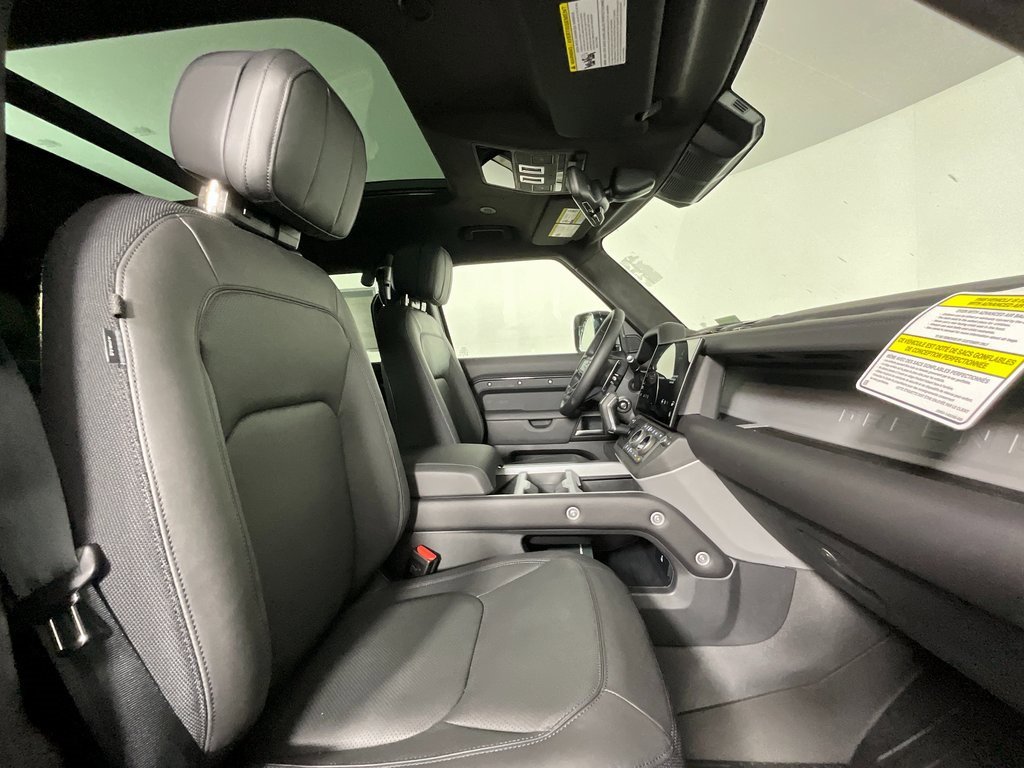 New 2026 Land Rover Defender 110 V8 image 3