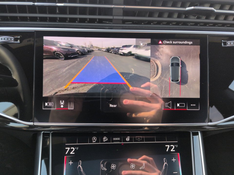 Used 2026 Audi Q8 Premium Plus AWD/4WD image 17