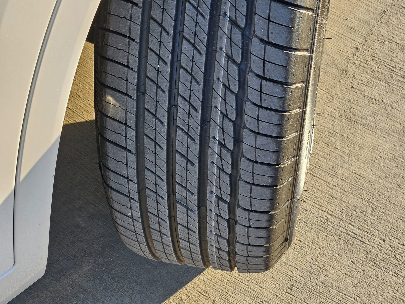 Certified 2025 Cadillac XT6 Premium Luxury image 13