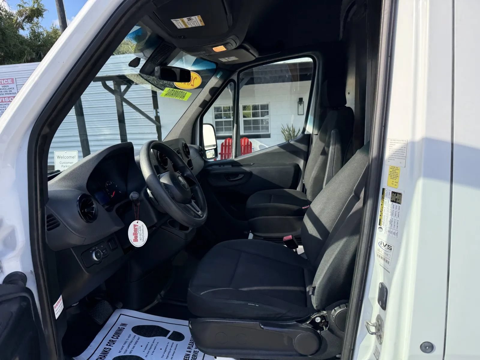 Used 2019 Freightliner Sprinter 170 RWD image 17
