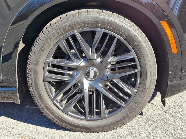 Used 2025 Cadillac Escalade IQ Sport 2 w/ LPO, ONYX Package image 8