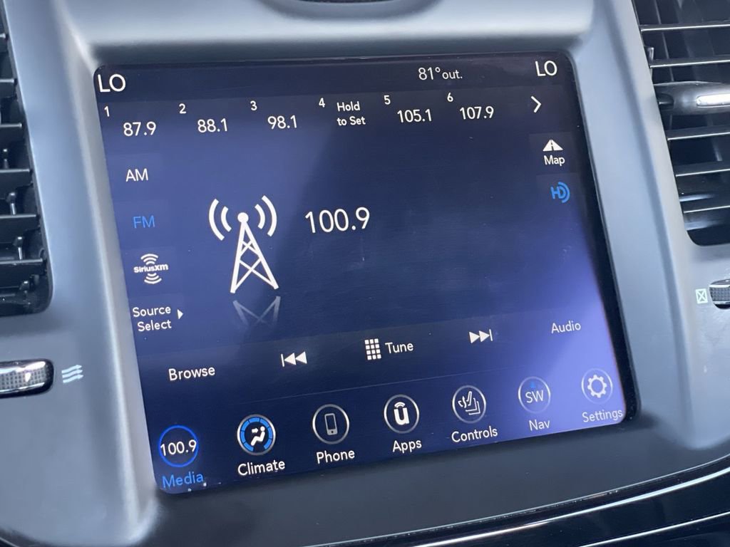 Used 2023 Chrysler 300 S image 13