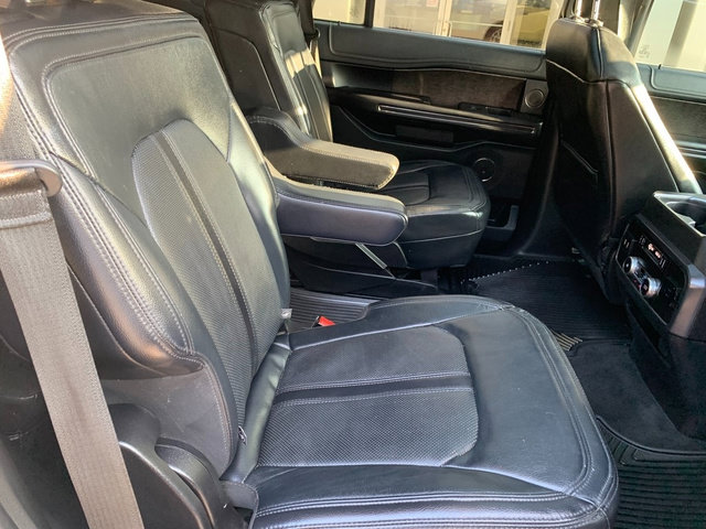 Used 2019 Ford Expedition Limited w/ Equipment Group 302A AWD/4WD image 15