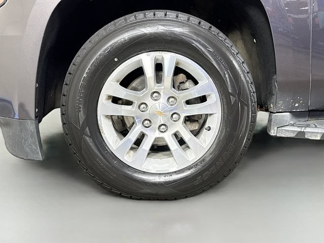 Used 2017 Chevrolet Suburban LT AWD/4WD image 36