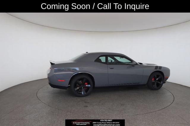 Used 2018 Dodge Challenger SXT RWD image 21