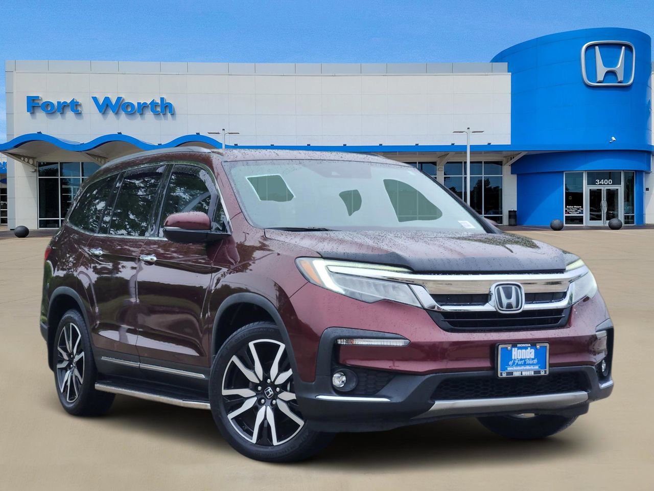 Used 2020 Honda Pilot Touring image 1