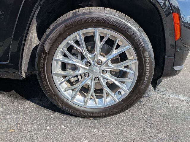Certified 2021 Jeep Grand Cherokee L Summit w/ Advanced Protech Group IV AWD/4WD image 31
