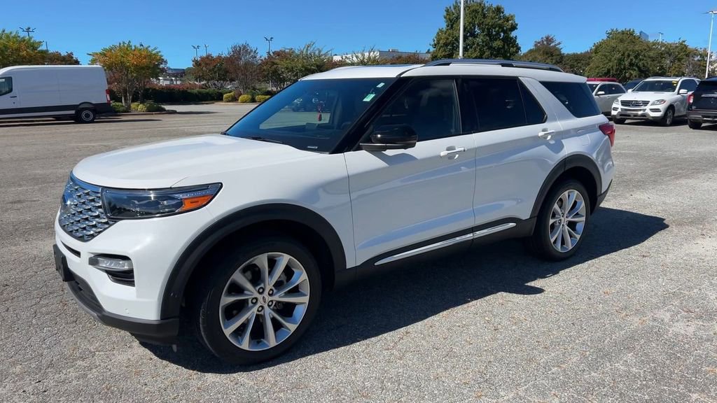 Used 2022 Ford Explorer Platinum w/ Equipment Group 601A image 29