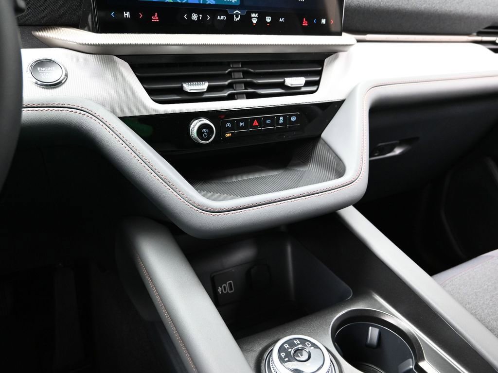 New 2026 Ford Explorer Active image 44