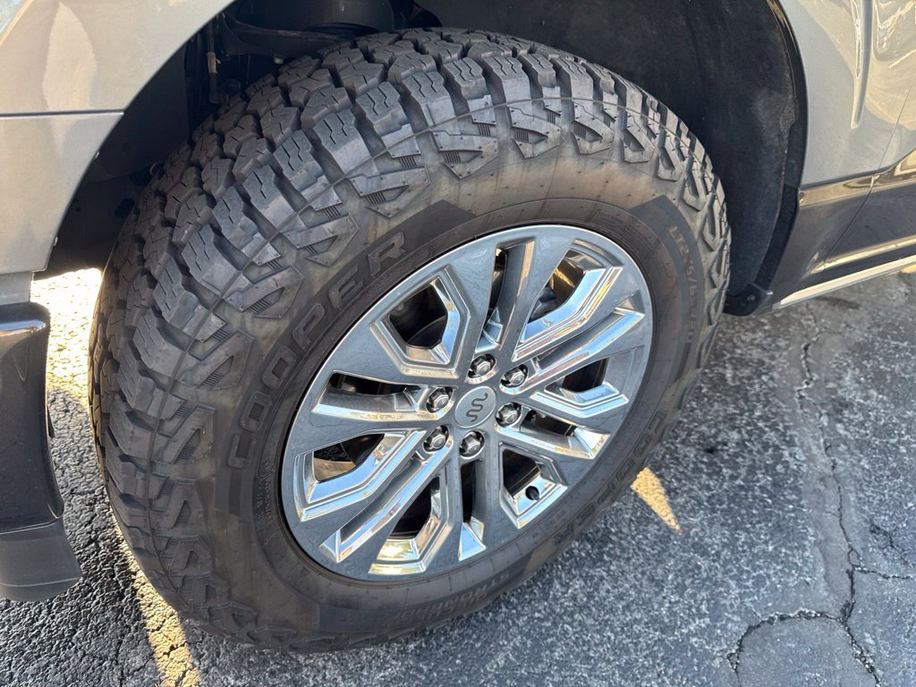 Certified 2024 Ford F150 King Ranch AWD/4WD image 3