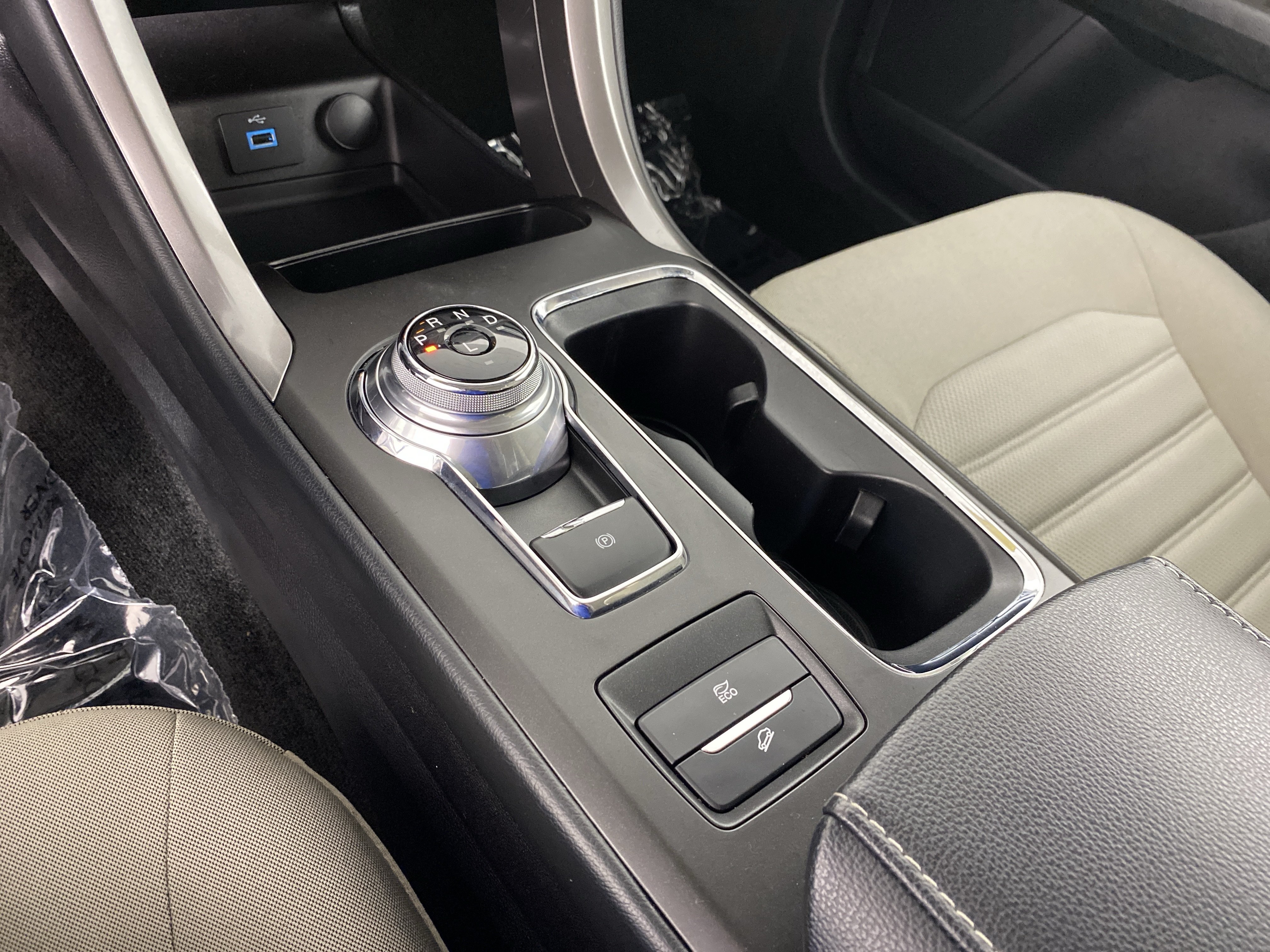 Used 2018 Ford Fusion S FWD image 28