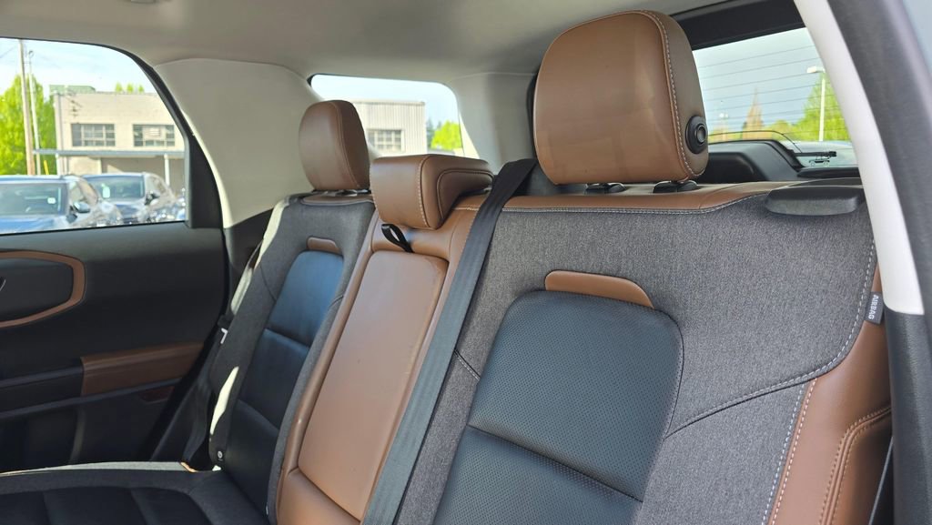 Used 2021 Ford Bronco Sport Outer Banks w/ Outer Banks Package (96D) image 17