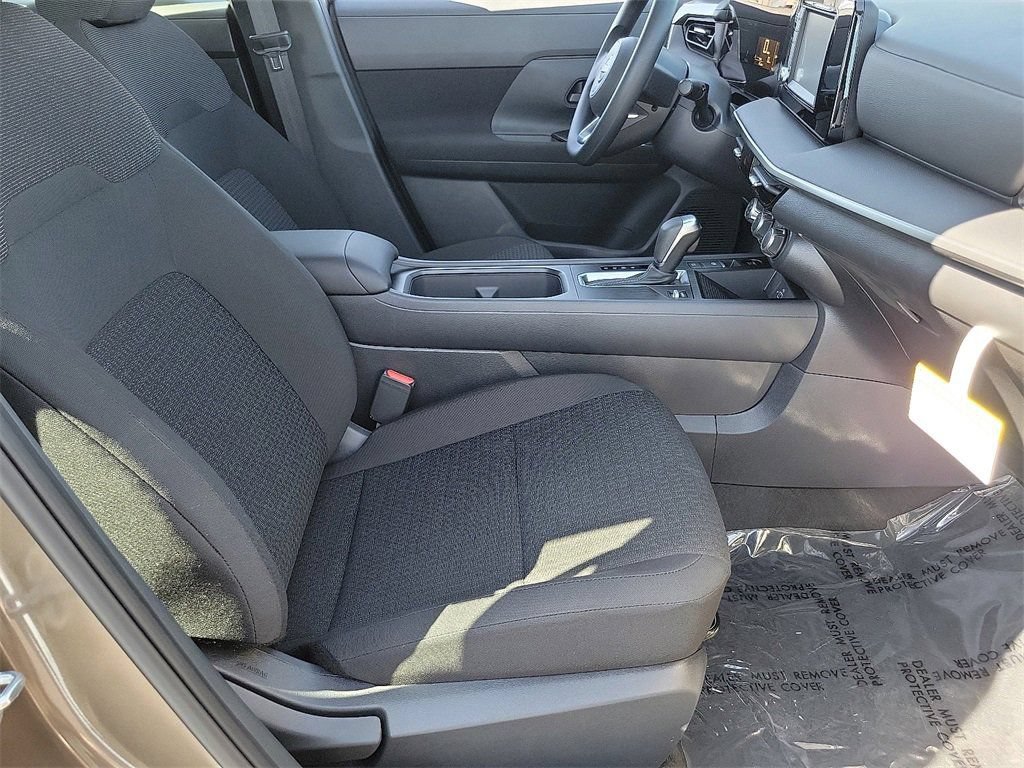 New 2025 Nissan Kicks S AWD/4WD image 11