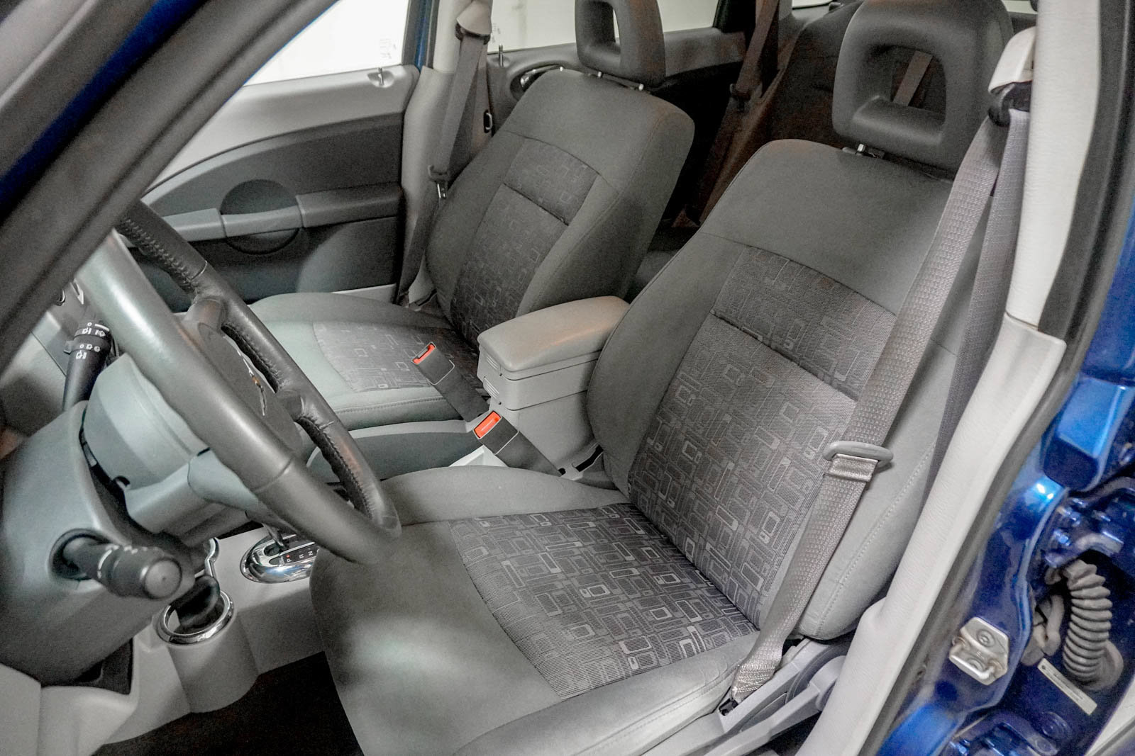 Used 2010 Chrysler PT Cruiser FWD image 18
