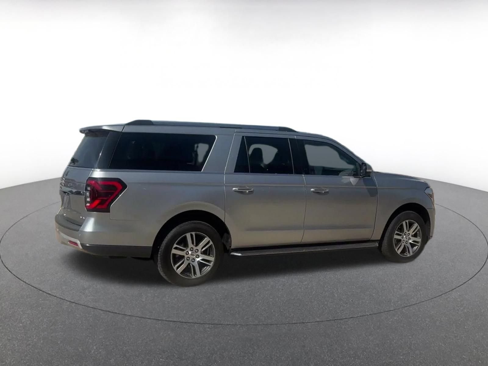 Used 2023 Ford Expedition Max Limited AWD/4WD image 14
