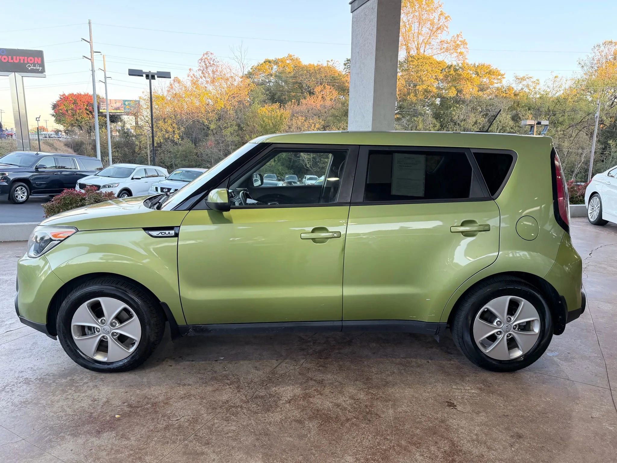 Used 2015 Kia Soul EV image 4
