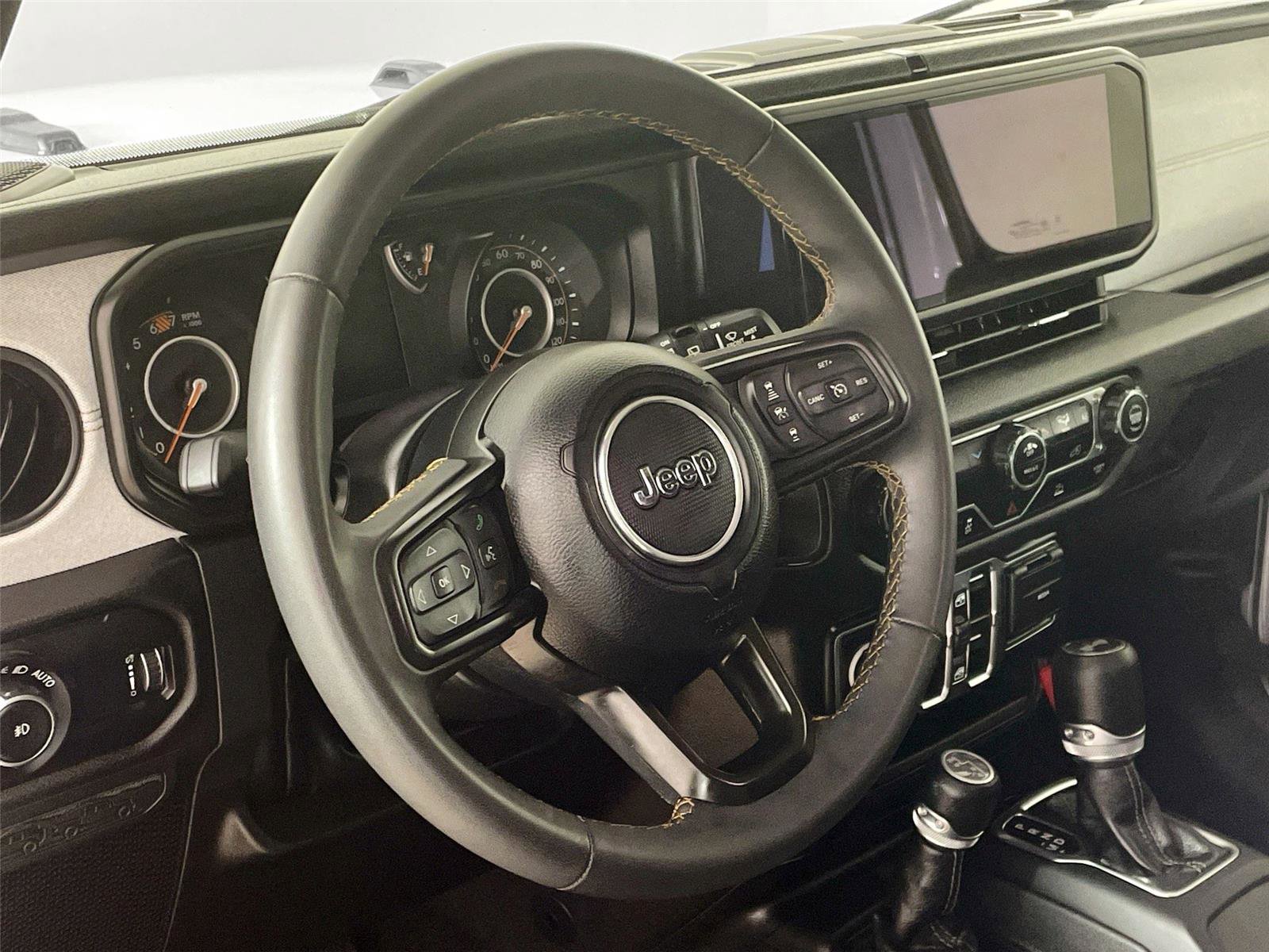 Used 2024 Jeep Wrangler Sport S image 12