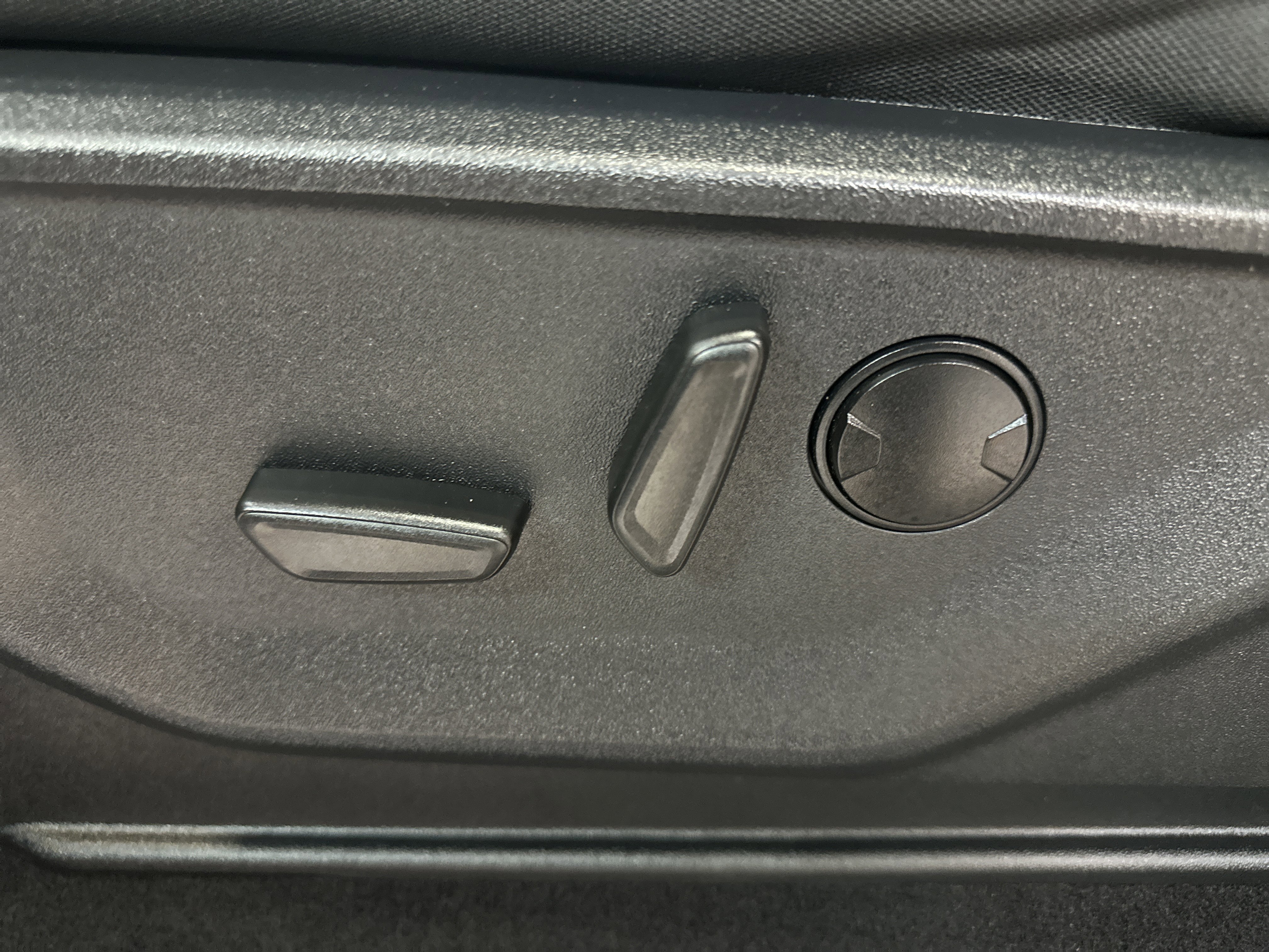 Used 2023 Ford F150 XLT w/ Equipment Group 302A High image 26