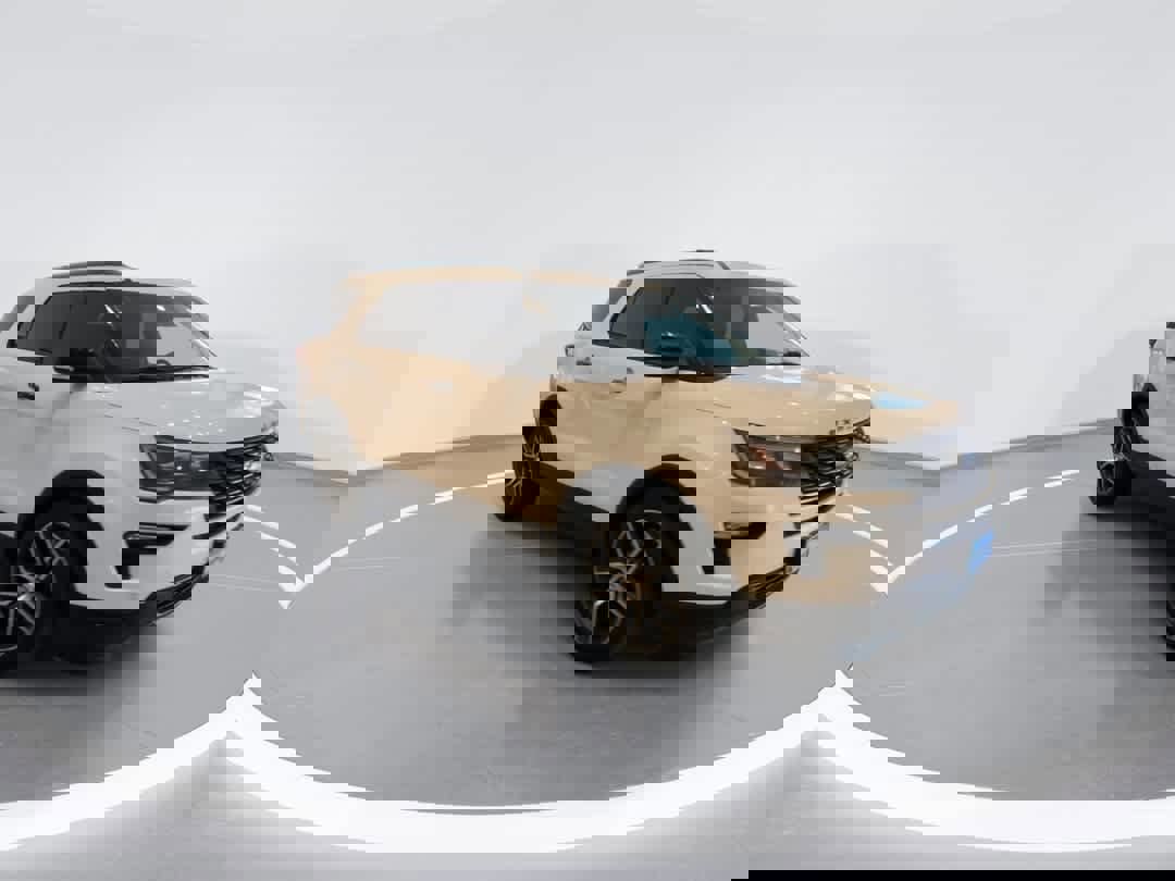 Used 2018 Ford Explorer Sport w/ Equipment Group 401A image 2