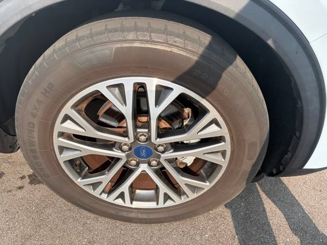 Used 2020 Ford Escape SEL FWD image 4