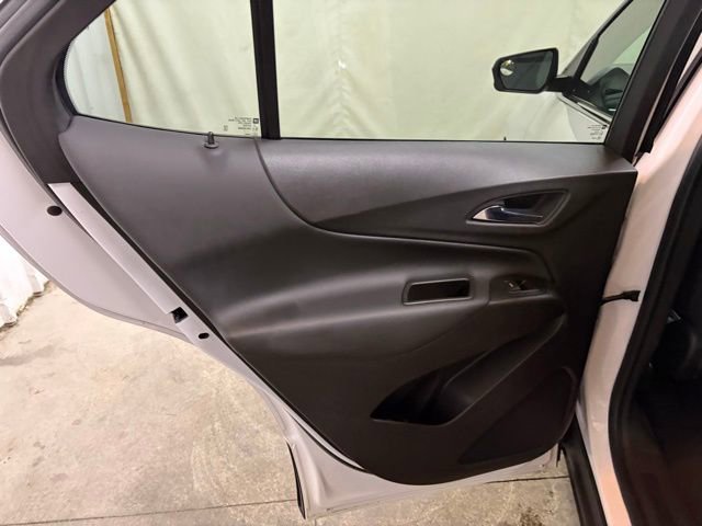 Used 2022 Chevrolet Equinox LT image 24