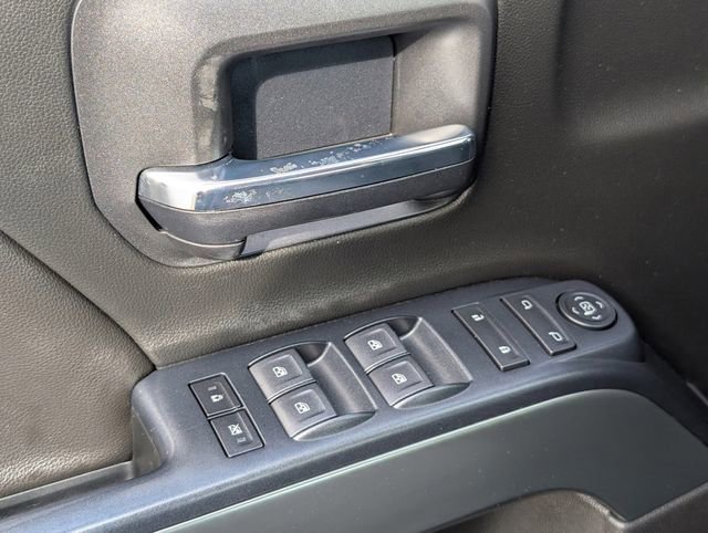 Used 2018 Chevrolet Silverado 1500 LT w/ All Star Edition AWD/4WD image 22