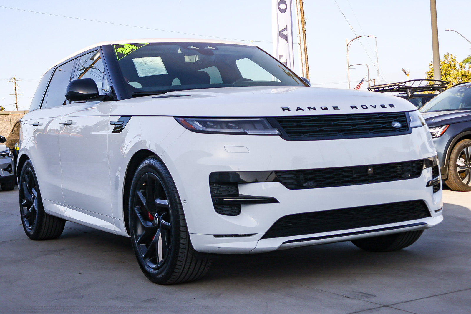 Certified 2024 Land Rover Range Rover Sport Dynamic SE AWD/4WD image 3