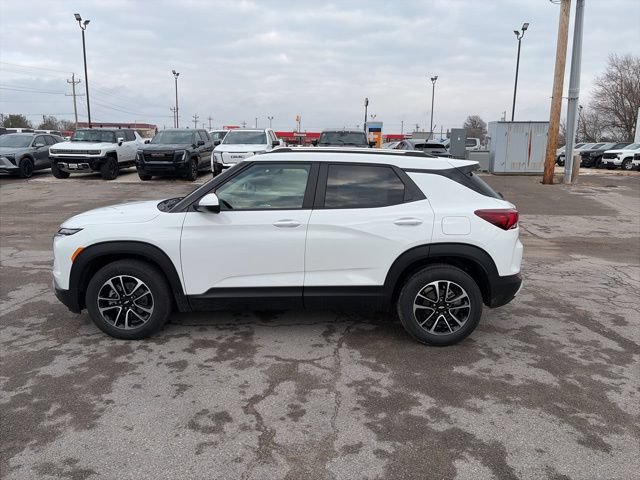 New 2026 Chevrolet TrailBlazer LT w/ LPO, Trailering Package FWD image 3