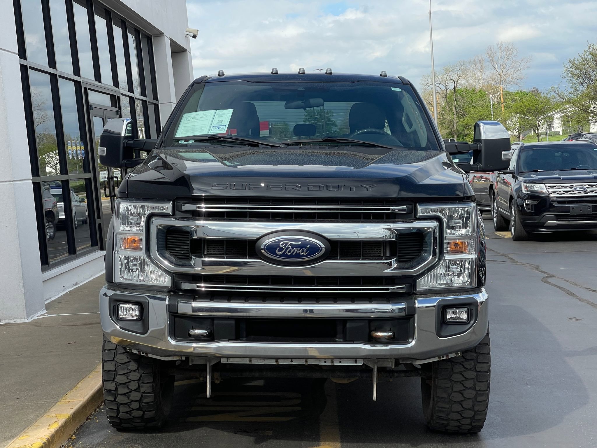 Used 2022 Ford F250 XLT w/ XLT Premium Package image 8