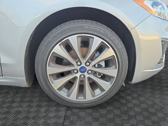 Used 2020 Ford Fusion SE image 35