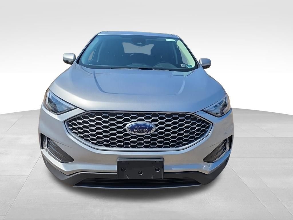 Used 2023 Ford Edge SEL w/ Convenience Package image 2