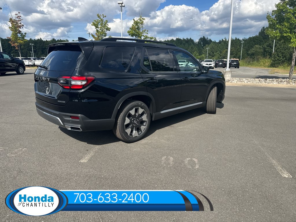 New 2026 Honda Pilot Touring image 7